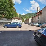 Hotel Centrale Черноббио