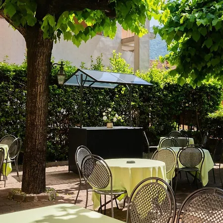 Hotel Centrale Otel 4*