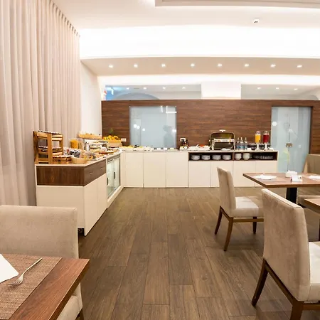 ホテル Hotel Centrale