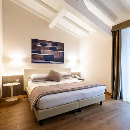 Szálloda Hotel Centrale 4*