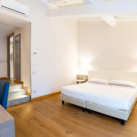 Hotel Centrale ホテル