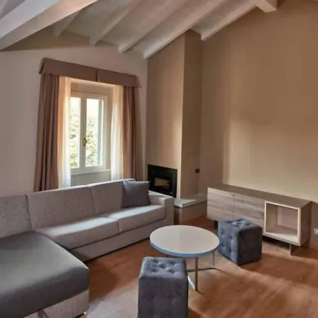 Otel Hotel Centrale Cernobbio