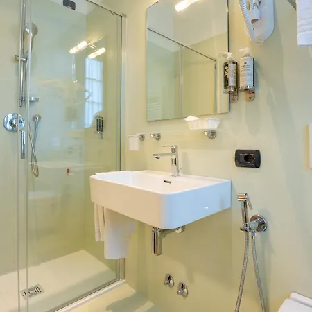 Hotel Centrale Cernobbio