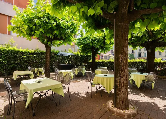 Hotel Centrale Отель 4*