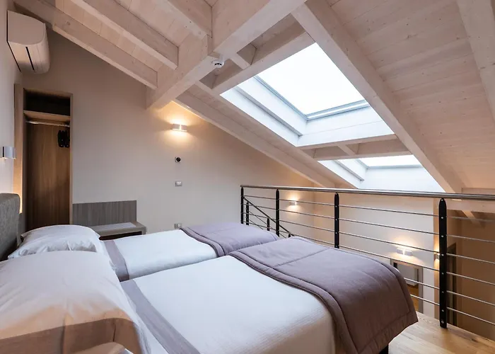 Отель Hotel Centrale Черноббио