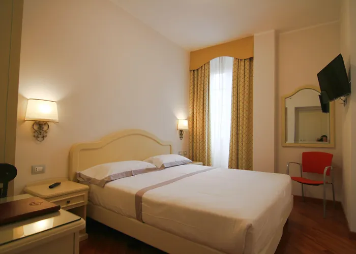 Отель Hotel Centrale Черноббио